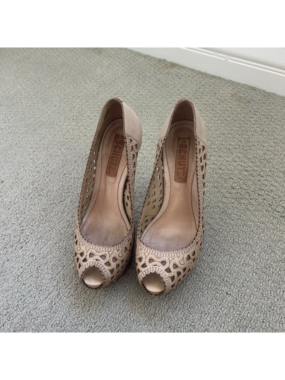 Schutz Women’s Shoes Laser Cut Leather High Heel Sandal Nude Platform Size 6